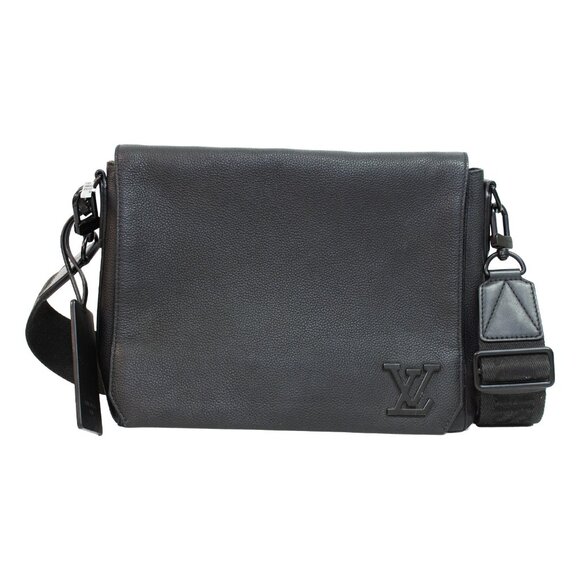Louis Vuitton Take Off Noir Men's Messenger Bag - Picture 1 of 16